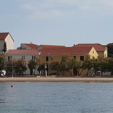 Beach Apartment Vami With Sea View 穆泰尔岛 外观 照片
